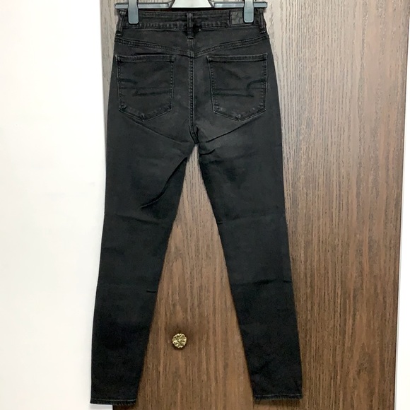 American Eagle Outfitters Black High-Rise Jeans - Picture 2 of 2
